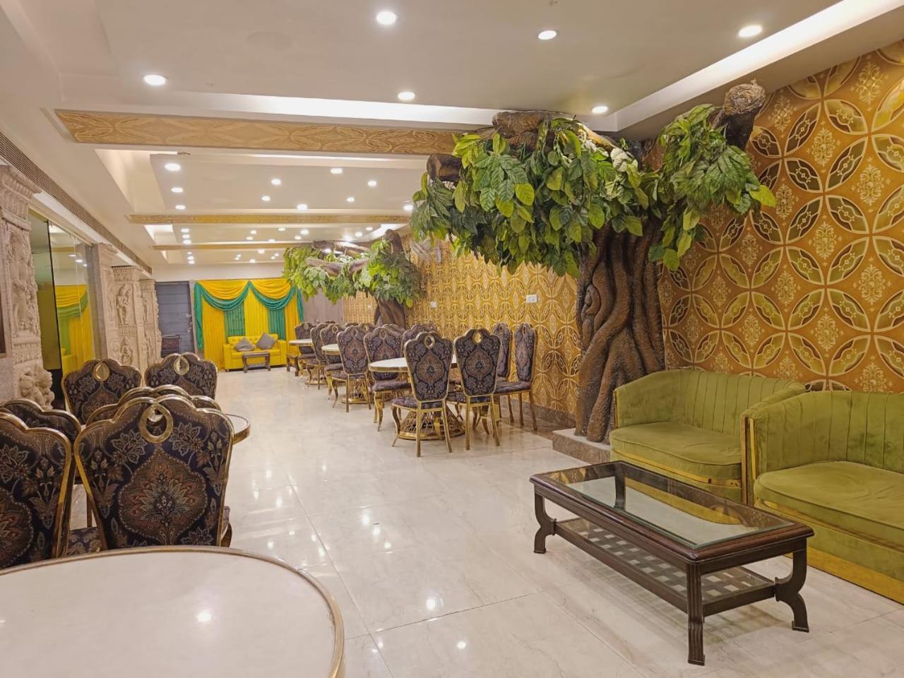 Hotel Waterfall Paschim Vihar Delhi Exterior foto